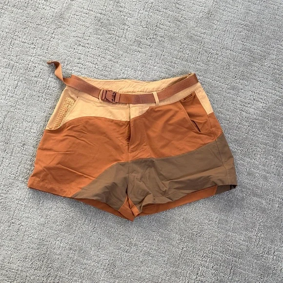 Outdoor Voices Stylish Women's Tan and Brown Shorts - Picture 1 of 4